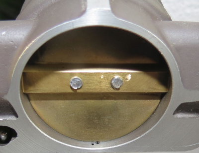 transition holes for throttle valve