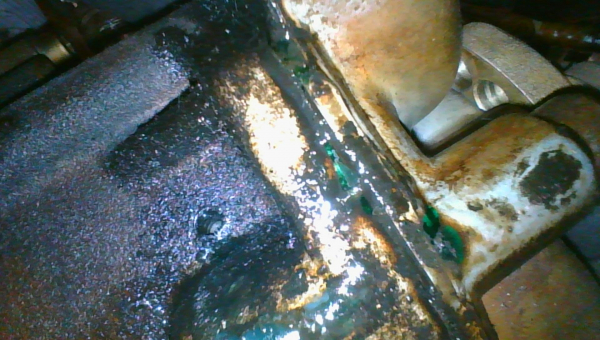 defective mechanical seal of the water pump